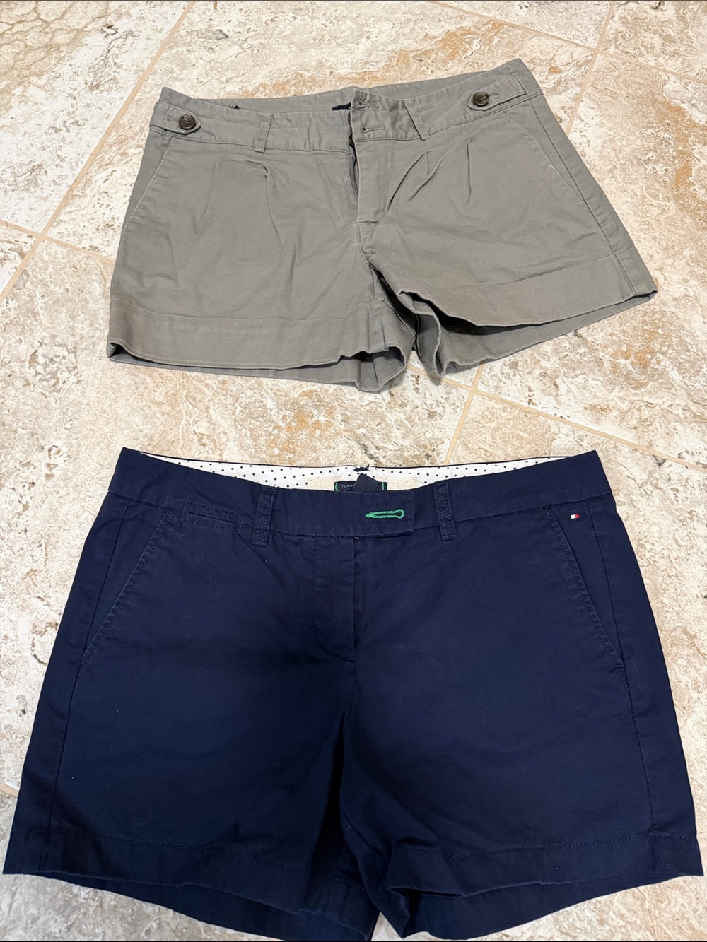 Lot of two Tommy Hilfiger and banana republic Navy and Olive Casual Shorts Set